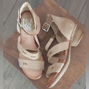 Miz Mooz low heeled leather sandal